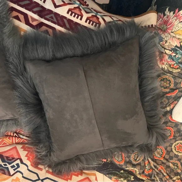 Pair of 2 large Luxurious Gray sheep skin Fur Throw Pillows